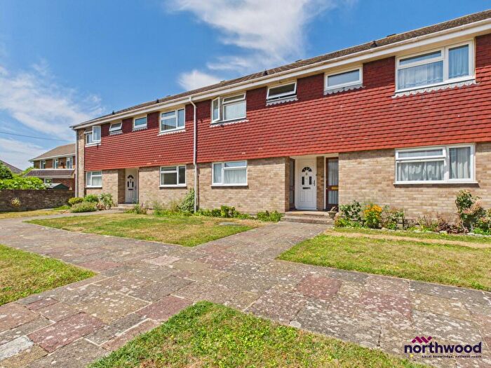 1 Bedroom Flat To Rent In Ratton Road, Upperton, Eastbourne, BN21