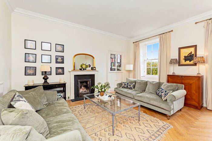 4 Bedroom Flat For Sale In / Eton Terrace, West End, Edinburgh, EH4