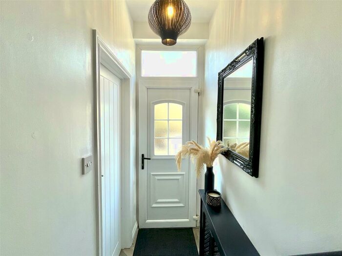 3 Bedroom Terraced House For Sale In Dene View, Highfield, Rowlands