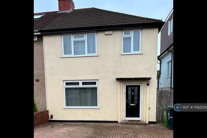 3 Bedroom Semi-Detached House To Rent In Radley Road, Bristol, BS16