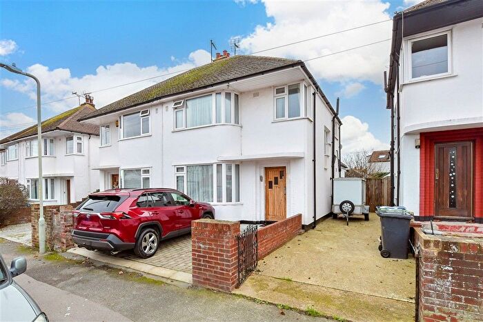 3 Bedroom Semi Detached House For Sale In Western Avenue, Herne Bay, Kent, CT6