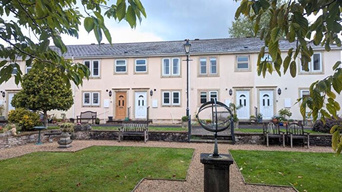 2 Bedroom House For Sale In Melbourne House Mews, Wells, BA5