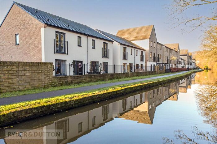 3 Bedroom Semi-Detached House For Sale In Barge Avenue, Sowerby Bridge, West Yorkshire, HX6