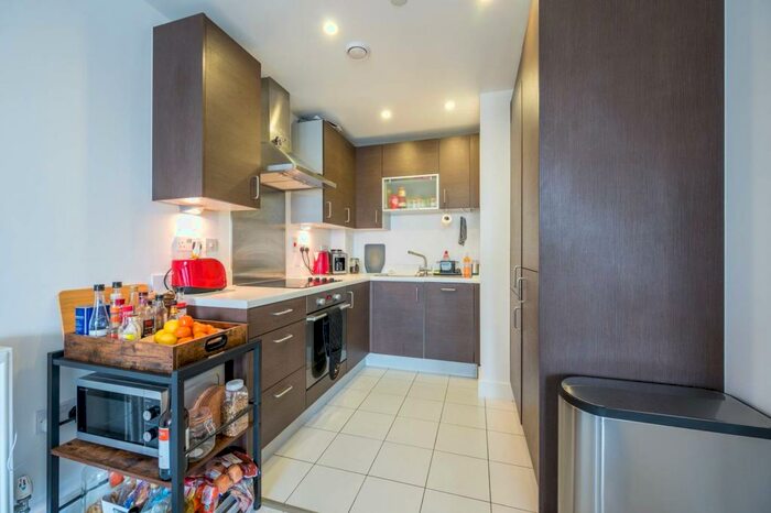 1 Bedroom Flat To Rent In Christian Street, Aldgate, London, E1