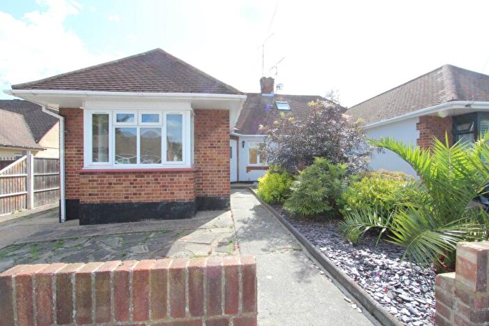 2 Bedroom Bungalow To Rent In Essex Gardens, Leigh On Sea, SS9