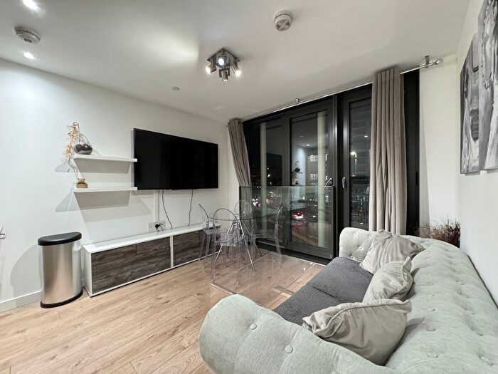 1 Bedroom Flat To Rent In Great Eastern Road, London, E15