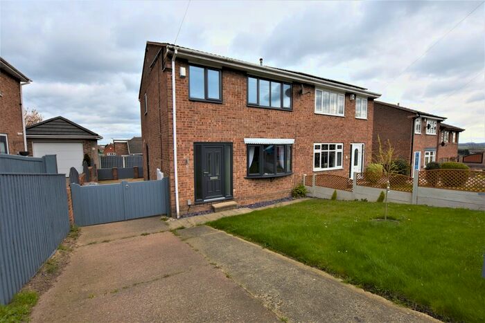 3 Bedroom Semi-Detached House To Rent In Albury Close, Barnsley S71