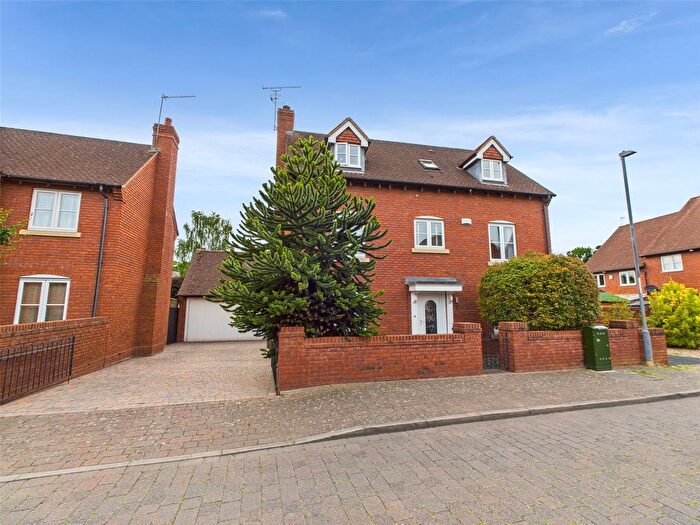 5 Bedroom Detached House For Sale In Stafford Avenue, Worcester, Worcestershire, WR4