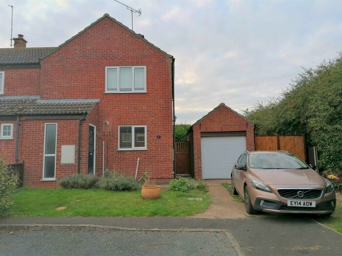 2 Bedroom House To Rent In Gwyn Crescent, Fakenham, Norfolk, NR21