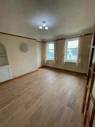 2 Bedroom Flat To Rent In Sydney Crescent, Auchterarder, PH3