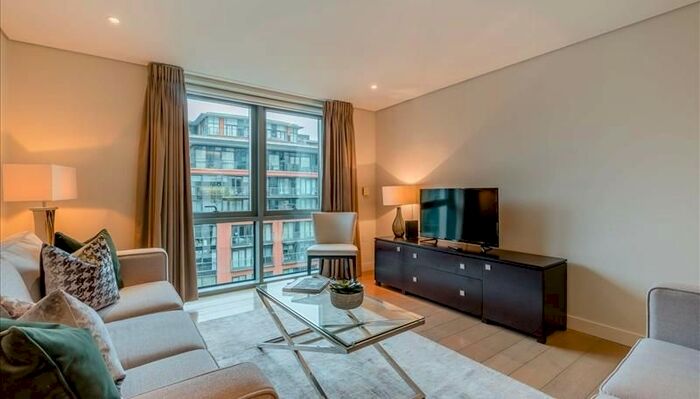 3 Bedroom Flat To Rent In B Merchant Square, London, W2