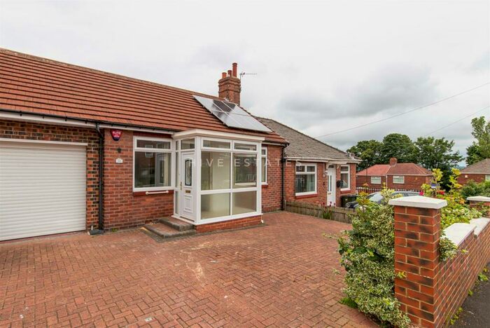 2 Bedroom Semi-Detached Bungalow To Rent In Denhill Park, Benwell, Newcastle Upon Tyne, NE15