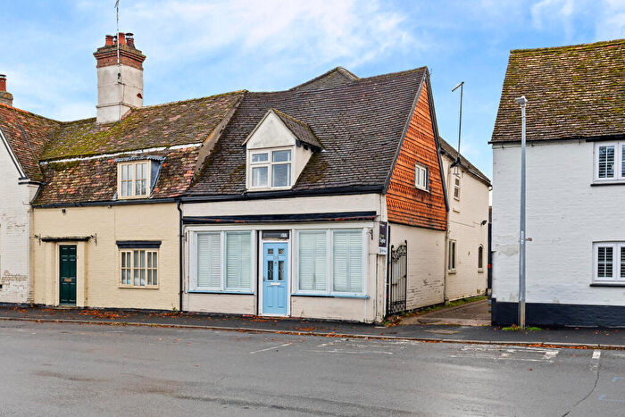 2 Bedroom Flat For Sale In High Street, Spaldwick, PE28