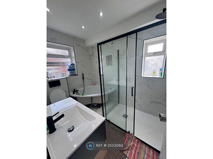 4 Bedroom Semi-Detached House To Rent In St. Andrews Drive, Stanmore, HA7