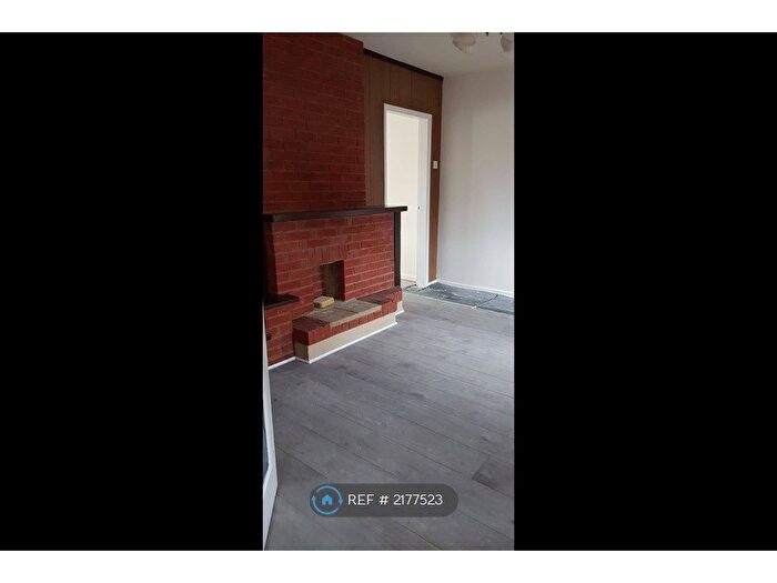 3 Bedroom Semi-Detached House To Rent In Cavell Crescent, Dartford, DA1