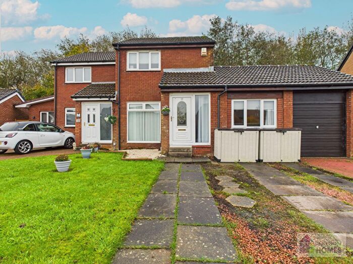 4 Bedroom Semi Detached House For Sale In Craiglee, Valleyfield, East Kilbride, G75