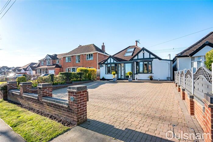 3 Bedroom Bungalow For Sale In Finstall Road, Finstall, Bromsgrove, Worcestershire, B60
