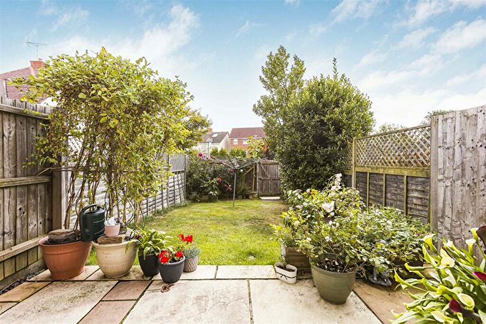3 Bedroom Terraced House For Sale In London Road, Welwyn, AL6