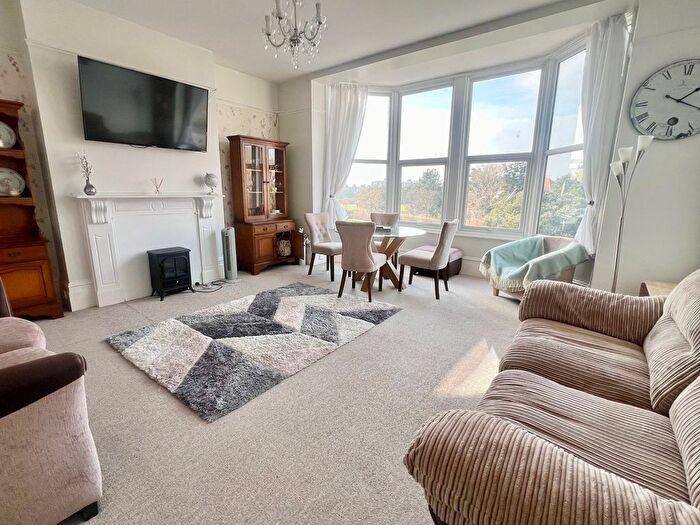 1 Bedroom Flat For Sale In Park Road, Bexhill On Sea, TN39