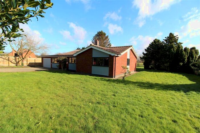 4 Bedroom Detached Bungalow For Sale In The Chestnuts, Thorney Road, Wigsley, Newark, NG23