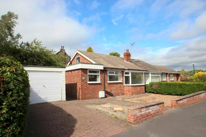 2 Bedroom Semi-Detached Bungalow To Rent In Crofton Rise, Alwoodley, Leeds, West Yorkshire, LS17