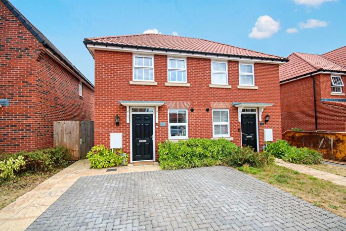 2 Bedroom Semi-Detached House For Sale In Chestnut Drive, Horsford, NR10