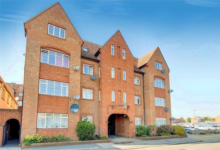 2 Bedroom Apartment To Rent In The Cloisters, Orchard Street, Dartford, DA1
