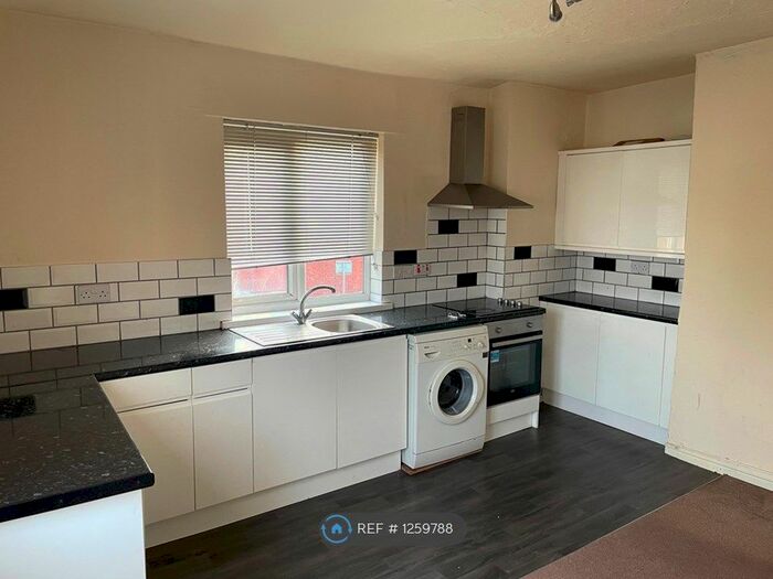 2 Bedroom Flat To Rent In Garden Street, Macclesfield SK10