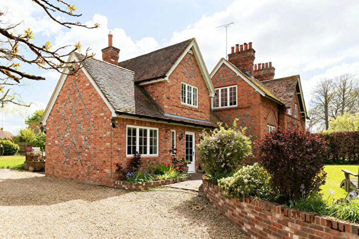 5 Bedroom Cottage For Sale In Brightwell Baldwin Nr Watlington, Oxfordshire, OX49