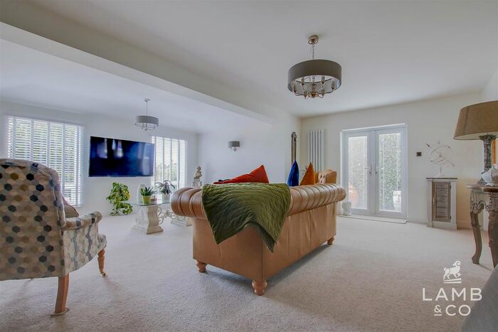 4 Bedroom Detached House For Sale In Orchard Close, Ramsey, CO12