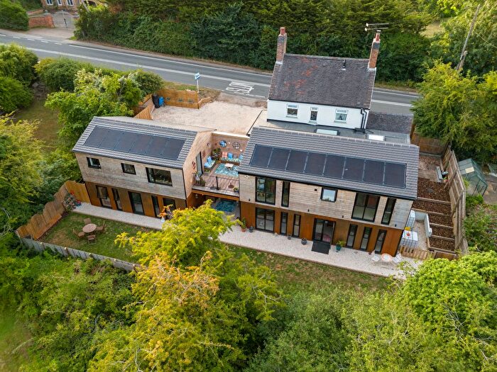 4 Bedroom Detached House For Sale In Leicester Road, Hinckley, LE10