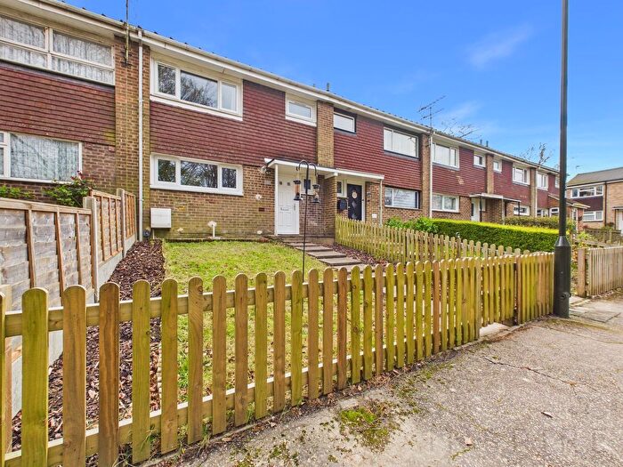 3 Bedroom Terraced House For Sale In Selsey Road, Crawley, RH11