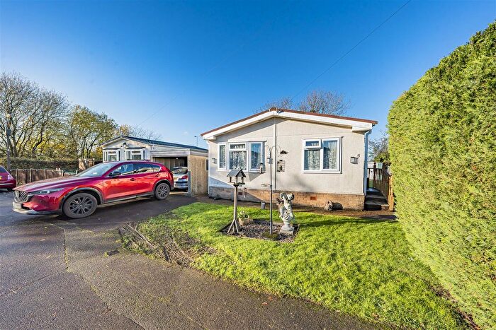 2 Bedroom Park Home For Sale In Cranbourne Hall, Winkfield, Windsor, SL4