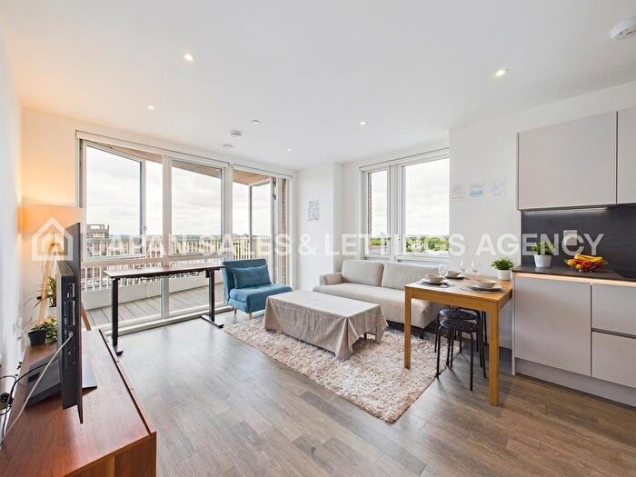1 Bedroom Flat To Rent In Southsea Heights, Hanbury Road Acton, W3