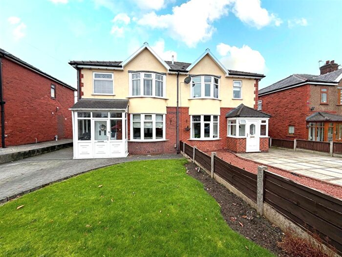 3 Bedroom Semi Detached House For Sale In Crescent Avenue, Over Hulton, Bolton, BL5