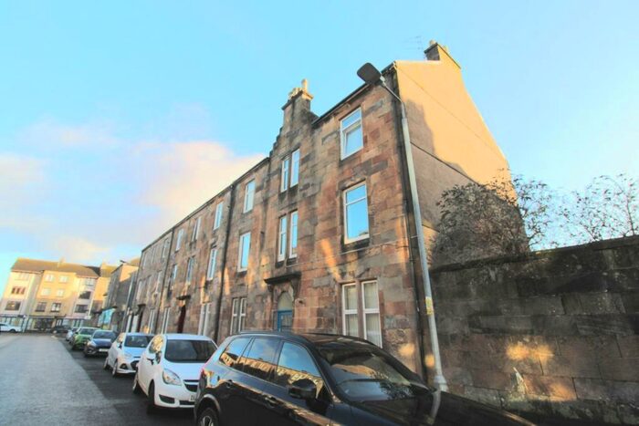 2 Bedroom Flat To Rent In Victoria Street, Dumbarton, West Dumbartonshire, G82
