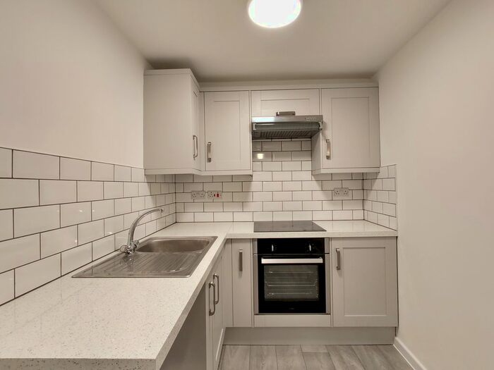 2 Bedroom Flat To Rent In Clarence Road, Grays, RM17