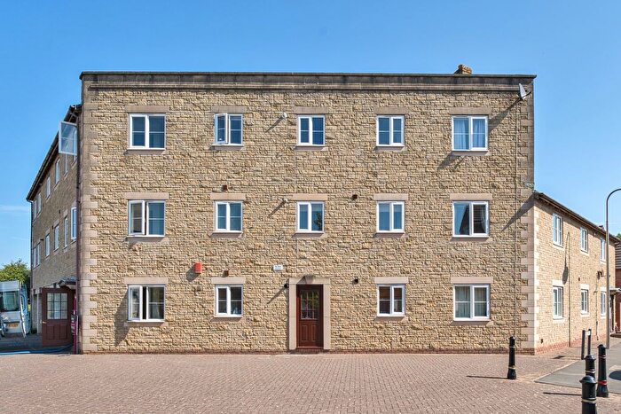 2 Bedroom Flat For Sale In Market Avenue, St Georges - No Chain, BS22