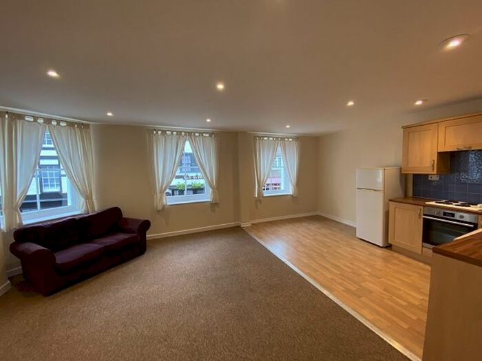 1 Bedroom Flat To Rent In Citadel Ope, Plymouth, PL1