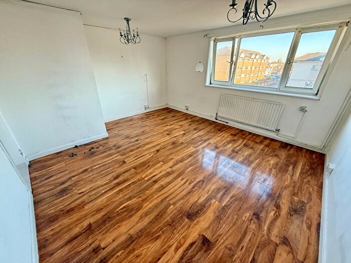 3 Bedroom Maisonette To Rent In Shirley Road, London, E15