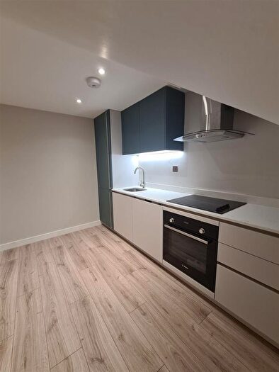 1 Bedroom Flat To Rent In Theobald Street, Borehamwood, WD6