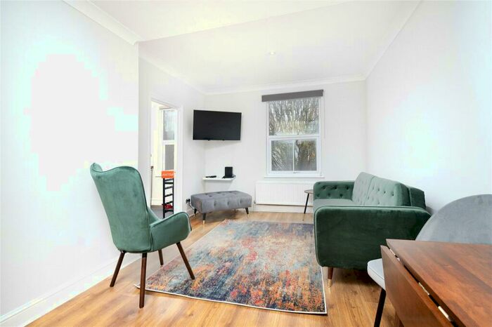 1 Bedroom Apartment To Rent In Dunford Road, Holloway, London, N7