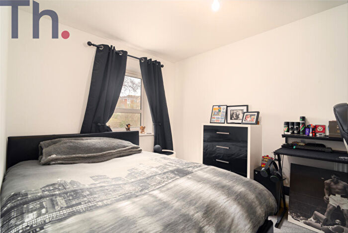 3 Bedroom End Of Terrace House For Sale In Newport, Isle Of Wight, PO30