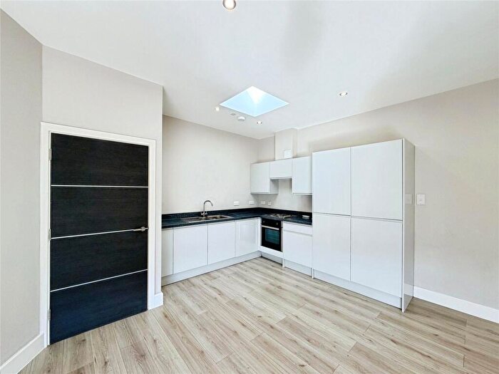 2 Bedroom Flat To Rent In Crabble Hill, Dover, Kent, CT17