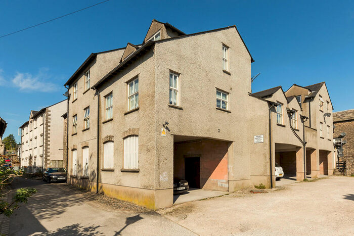 1 Bedroom Flat To Rent In Queens Lodge, Chapel Lane, Kendal, LA9