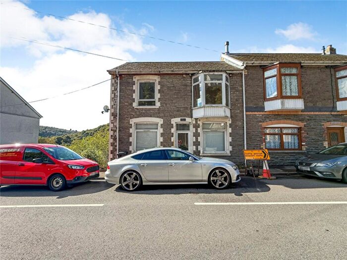 3 Bedroom End Of Terrace House For Sale In High Street, Llanhilleth, Abertillery, Blaenau Gwent, NP13