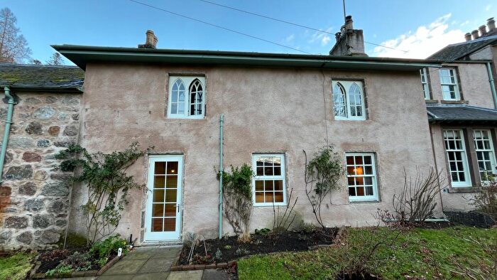 2 Bedroom Flat To Rent In Trustach, Banchory, AB31