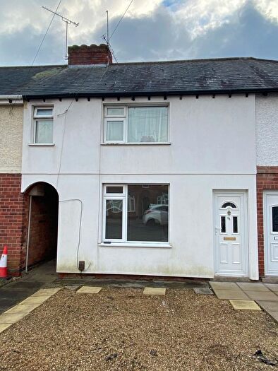 2 Bedroom Terraced House To Rent In Baldwin Avenue, Wigston, LE18