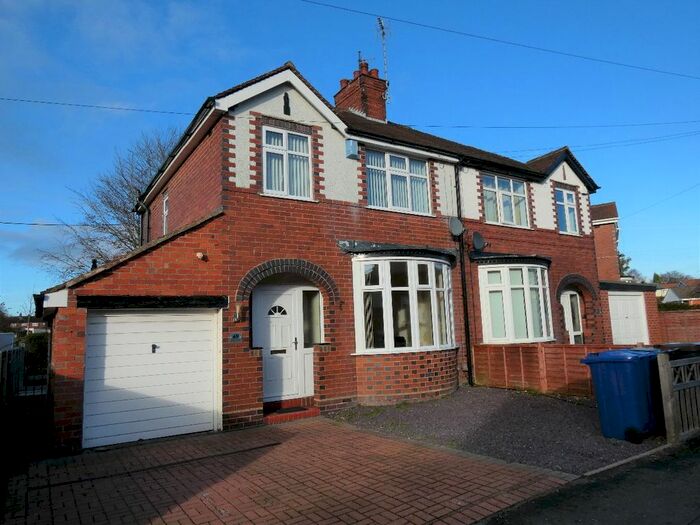 3 Bedroom Semi-Detached House To Rent In Oakdene Avenue, Bradwell, Newcastle, ST5