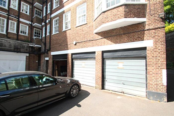 Garage / Parking For Sale In South Grove, Highgate, N6